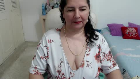 leonela   online show from 03-31-26, 01:51