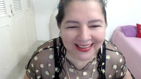 leonela   online show from 04-24-26, 01:08