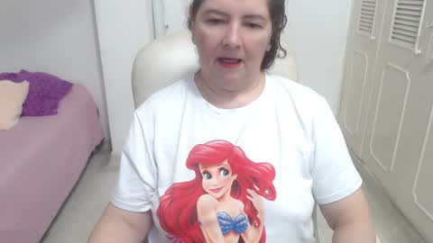 leonela   online show from 07-09-26, 12:48
