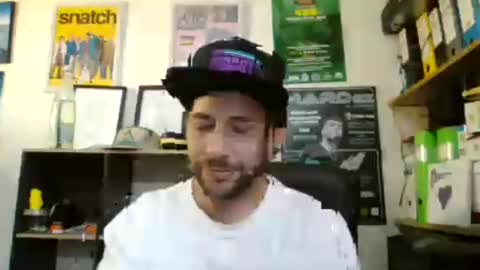 Snapshot of leonidascum chatting on 06-12-26, 08:24 leonidascum online show from 06-12-26, 08:24