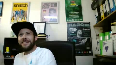 Snapshot of leonidascum chatting on 06-15-26, 03:03 leonidascum online show from 06-15-26, 03:03