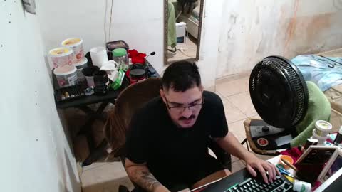 leonino231 online show from 12-20-25, 02:51