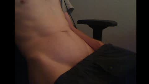 Snapshot of leonmx93 chatting on 05-23-26, 10:03 leonmx online show from 05-23-26, 10:03