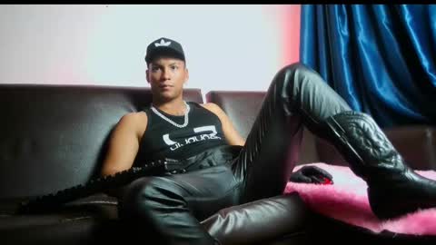 Snapshot of leonnardojaramillo chatting on 03-05-25, 09:05 Lenardo jaramillo online show from 03-05-25, 09:05