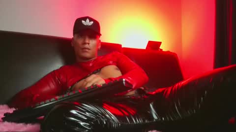 Snapshot of leonnardojaramillo chatting on 03-08-25, 11:39 Lenardo jaramillo online show from 03-08-25, 11:39