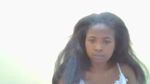 leonnetta online show from 04-18-26, 05:00