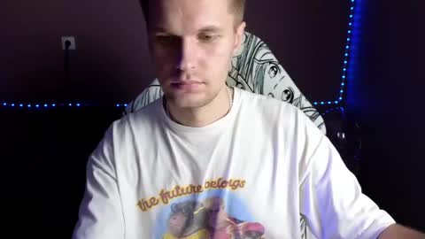 Leon online show from 01-04-25, 03:49