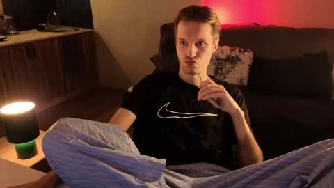 Leon online show from 02-04-26, 07:09