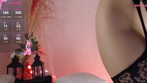 My name is Leonora  Pleasures to see you  Follow me here and instagram  online show from 12-07-24, 01:36