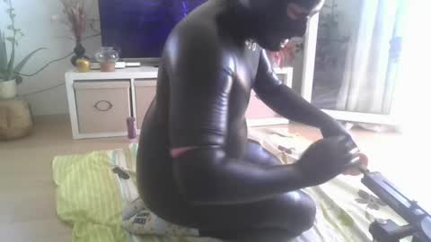 T0rax online show from 04-30-26, 01:39