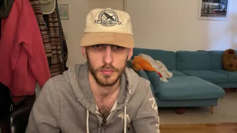 Leon online show from 02-08-26, 03:26