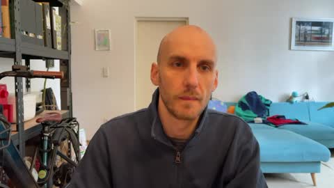 Leon online show from 03-26-26, 02:33