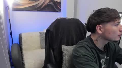 Leo  online show from 01-11-26, 04:17