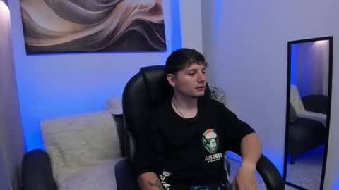 Leo  online show from 02-11-26, 04:06