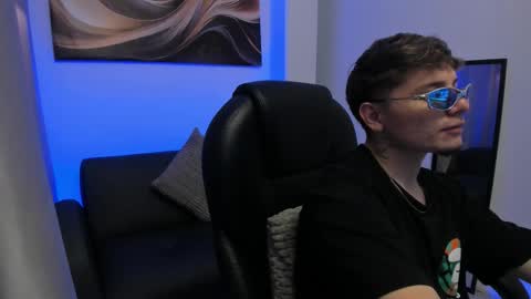 Leo  online show from 03-03-26, 04:07