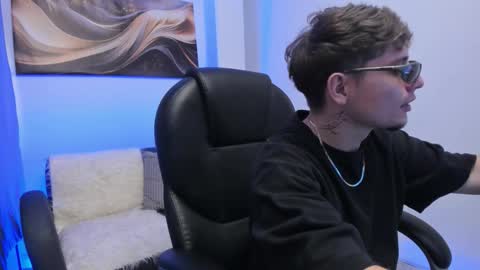 Leo  online show from 03-11-26, 04:18