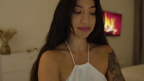 Leora online show from 01-24-25, 05:00