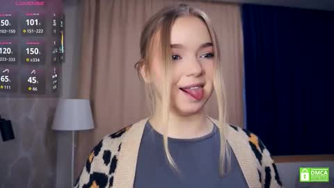 Hello everyone Im Lora Its my first day Were going to have fun together online show from 10-30-25, 05:09