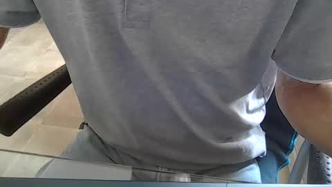 Snapshot of leoufdedingue chatting on 10-09-25, 08:34 CESTMOI75100 online show from 10-09-25, 08:34