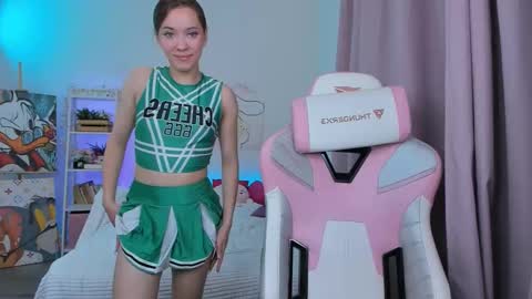 Valerie online show from 10-25-25, 03:03