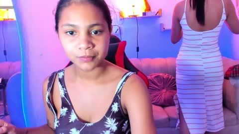 lesbic_hot_69 online show from 12-22-25, 03:36