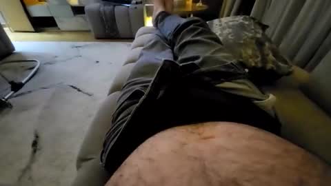 Snapshot of leschatons22 chatting on 05-18-26, 02:29 Chaton online show from 05-18-26, 02:29