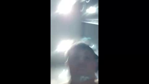 Snapshot of leschatons22 chatting on 05-24-26, 03:00 Chaton online show from 05-24-26, 03:00
