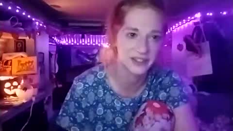 LesleyGumGrass- The Boring Trans girl online show from 10-25-25, 07:05