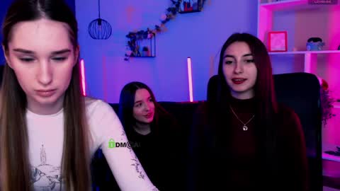 leslie_bird online show from 03-25-26, 09:59