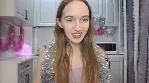  LESLIE   online show from 12-16-24, 11:07