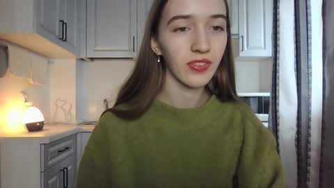 Snapshot of leslie_my_lovee chatting on 09-28-25, 11:04 LESLIE online show from 09-28-25, 11:04