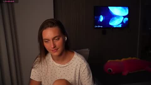 LeslieKorfs online show from 06-28-26, 01:11