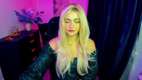 Snapshot of lesliemineg chatting on 09-18-25, 07:49 lesliemineg online show from 09-18-25, 07:49