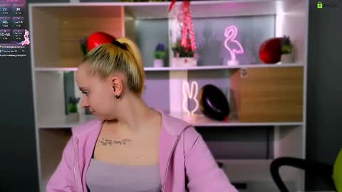 Snapshot of lesly_chilli chatting on 02-22-26, 01:20 lesly_chilli online show from 02-22-26, 01:20