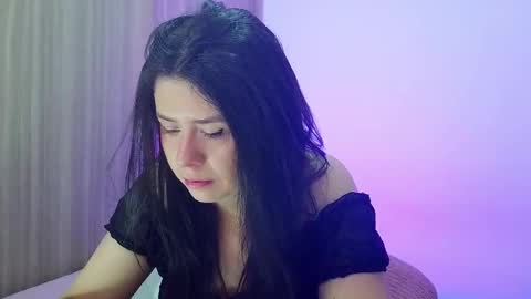 Lesly online show from 04-22-26, 01:23