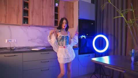 Hi my name is Lessy I am 18 years old. Im new here but I really like making new acquaintances online show from 09-21-25, 12:23