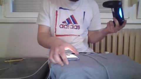 Snapshot of lestaro chatting on 03-05-25, 08:21 neoglo online show from 03-05-25, 08:21