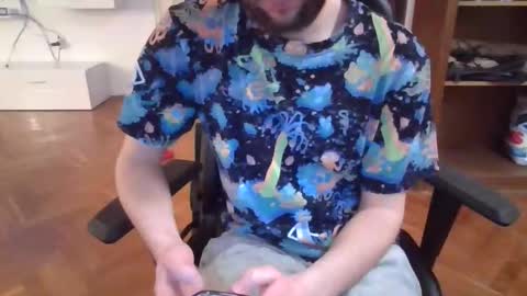 Snapshot of lestaro chatting on 02-01-26, 10:52 neoglo online show from 02-01-26, 10:52