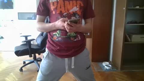 Snapshot of lestaro chatting on 04-28-26, 09:47 neoglo online show from 04-28-26, 09:47