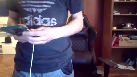 Snapshot of lestaro chatting on 07-14-26, 08:58 neoglo online show from 07-14-26, 08:58