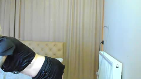 Snapshot of lesyaliss chatting on 04-29-26, 06:14 lesyaliss online show from 04-29-26, 06:14