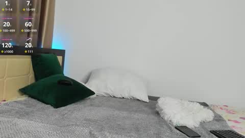 Snapshot of lesys chatting on 12-16-25, 08:25 lesys online show from 12-16-25, 08:25