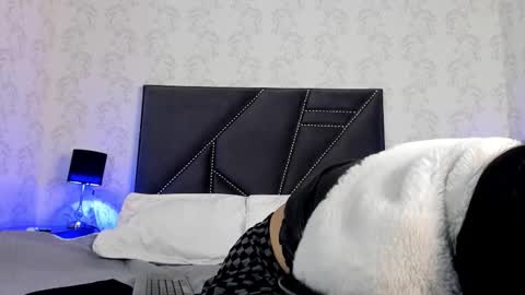 Snapshot of leti_white chatting on 10-28-25, 10:23 Leti White online show from 10-28-25, 10:23