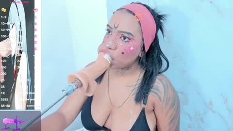 Snapshot of leticia_lynn1 chatting on 04-02-26, 09:45 LETI 3 online show from 04-02-26, 09:45