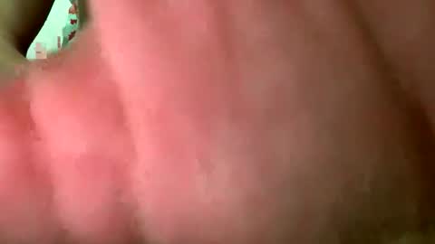 Snapshot of letimide9 chatting on 10-23-25, 02:33 Letimide9 online show from 10-23-25, 02:33