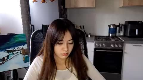 Snapshot of letitiamagett chatting on 06-17-26, 10:06 Emily online show from 06-17-26, 10:06