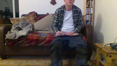 Snapshot of letmestrip chatting on 02-13-25, 12:24 paul online show from 02-13-25, 12:24