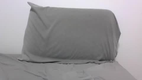 lets_play143 online show from 07-09-26, 05:33