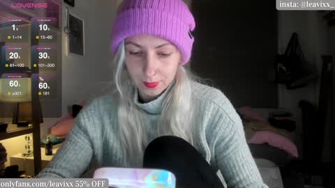 Snapshot of leusee chatting on 01-13-25, 06:05 LeaVixx online show from 01-13-25, 06:05