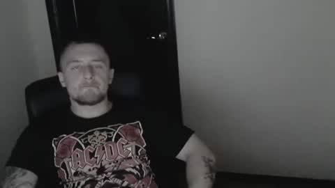 Snapshot of lev1ngston chatting on 12-24-24, 09:44 lev1ngston online show from 12-24-24, 09:44